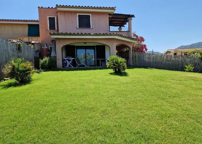 Isabel 2 Villa Villasimius